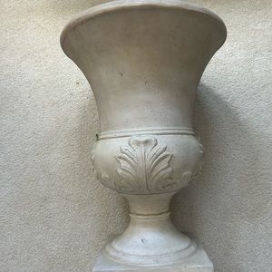 allen + roth 12.5-in W x 21-in H Washed White Fiberglass Outdoor Planter